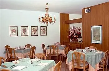 מלון Gardesana 3*